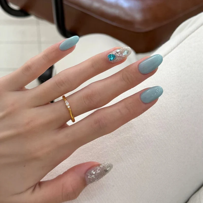 Premium Decorative Press-On Nail Set with Glitter and Gem Accents Stornfield