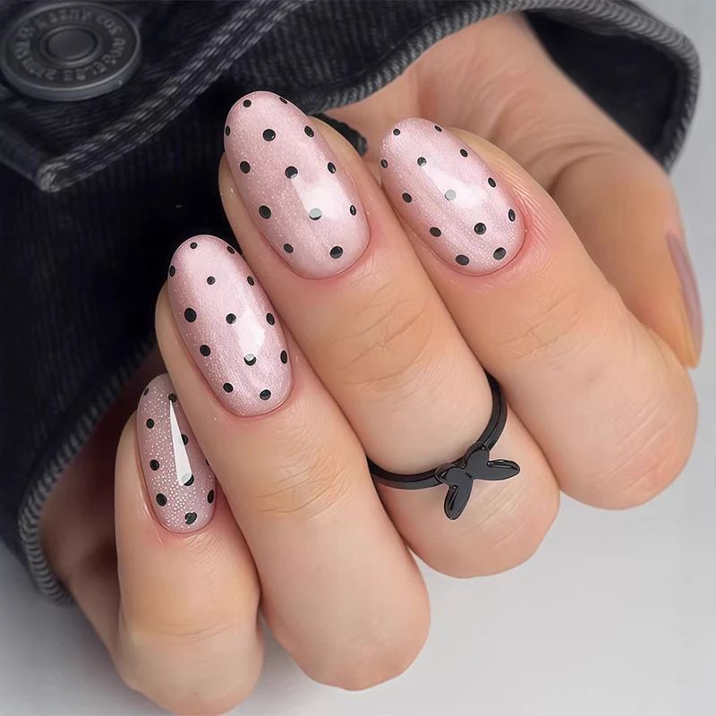 Polka Dot Press-On Nail Set Stornfield