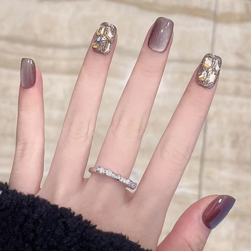 High-Gloss Gel Press-On Nails Stornfield