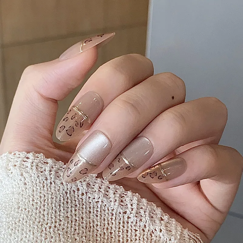 Glossy Nail Set Stornfield