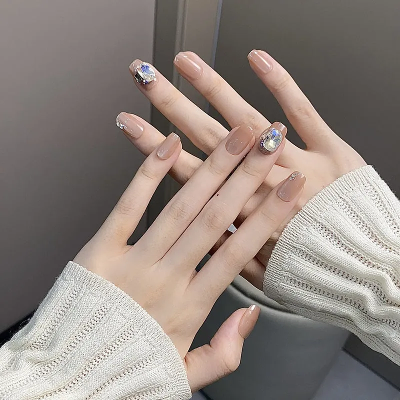 Glossy Nail Set Stornfield