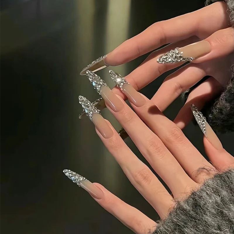 Glossy Nail Set Stornfield