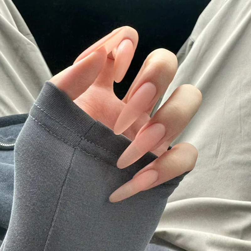 Glossy Nail Set Stornfield