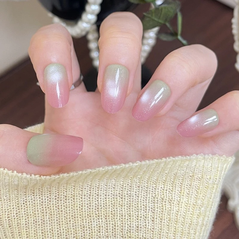 Glossy Nail Set Stornfield