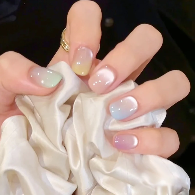 Glossy Nail Set Stornfield