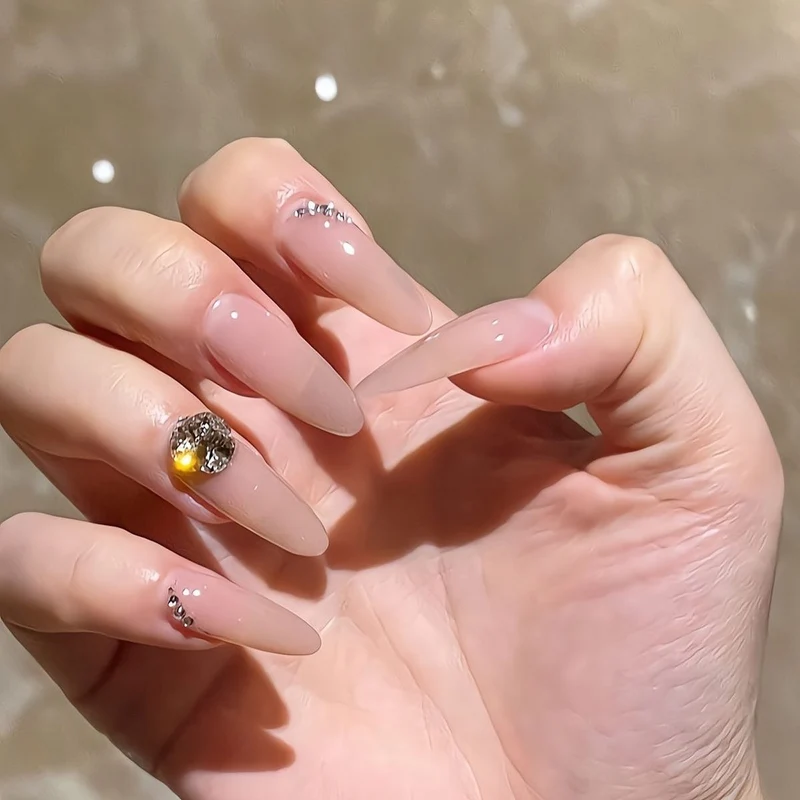 Glossy Nail Set Stornfield