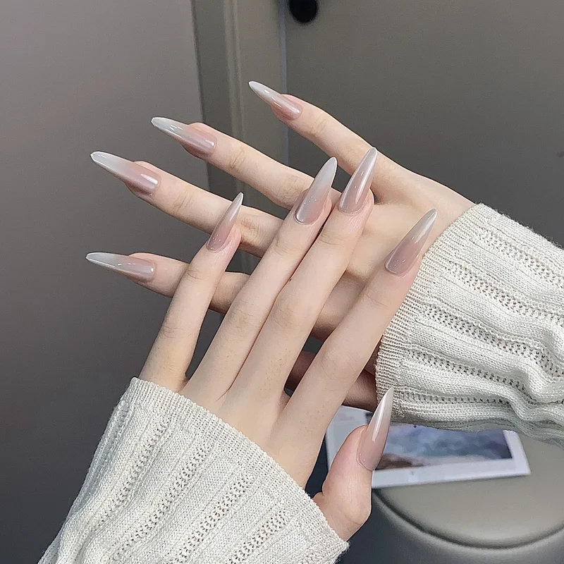 Glossy Nail Set Stornfield