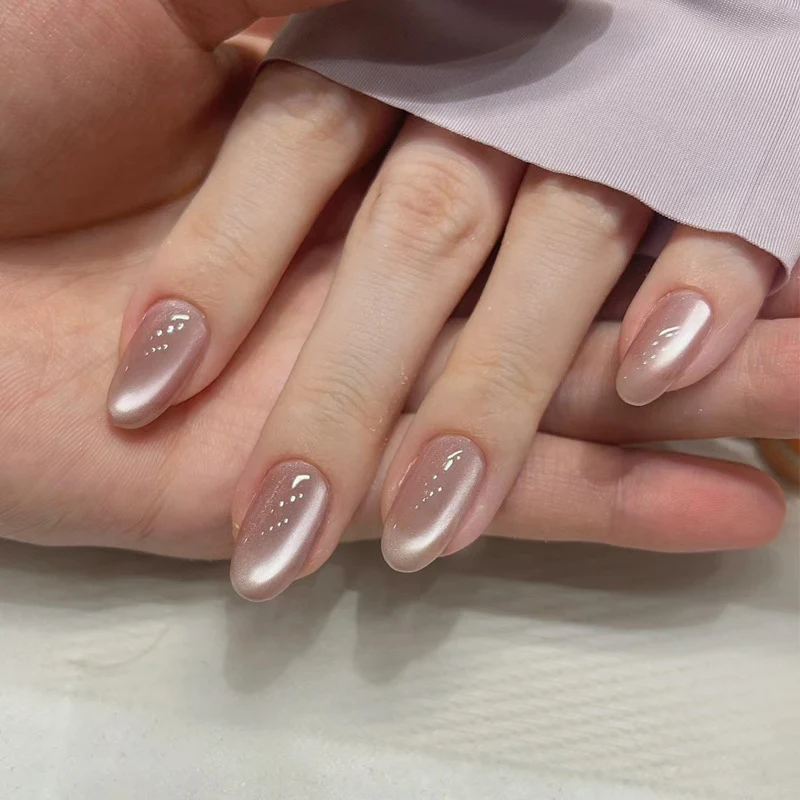Glossy Nail Set Stornfield