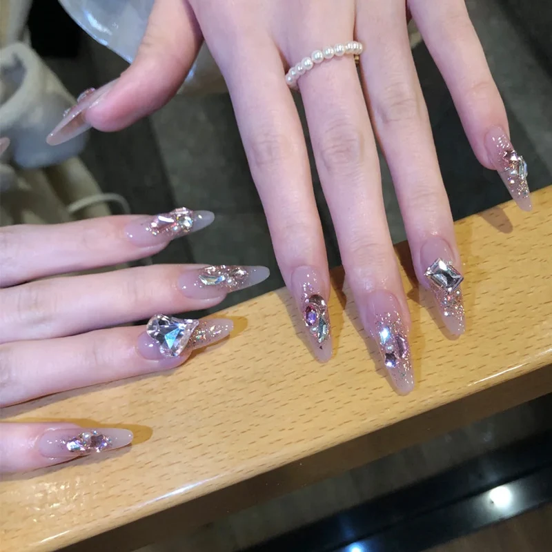 Glossy Nail Set Stornfield