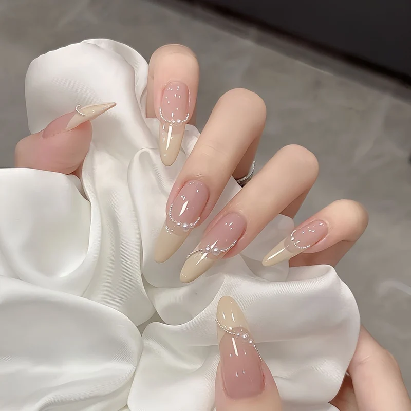 Glossy Nail Set Stornfield