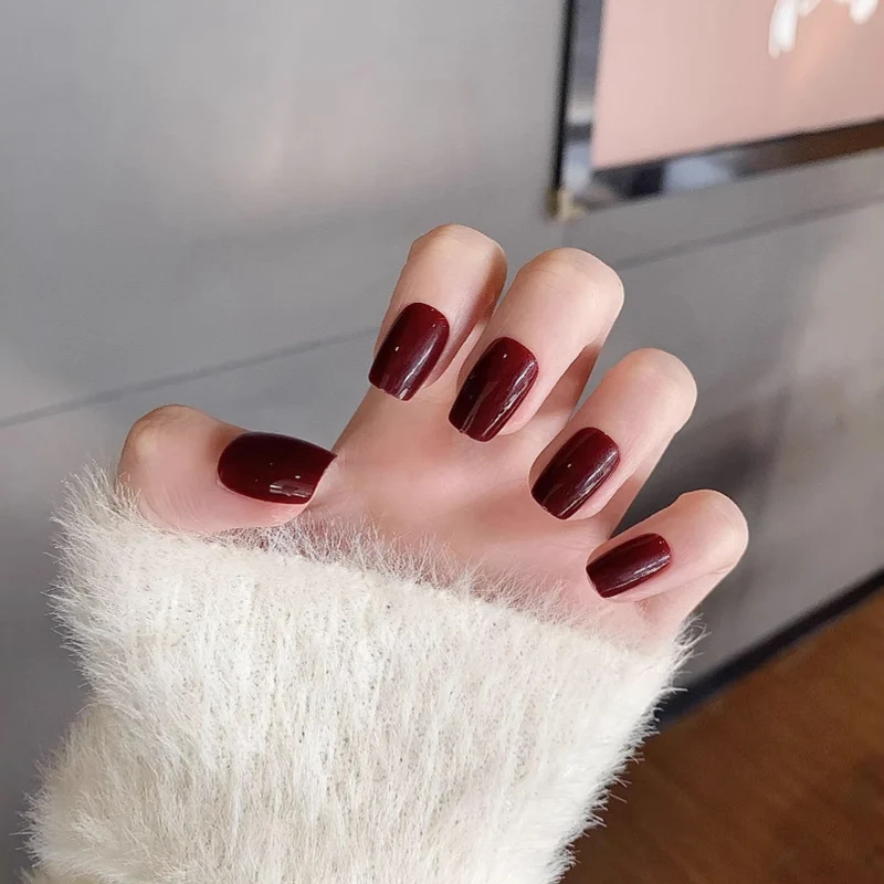 Glossy Long-Lasting Press-On Nails Stornfield
