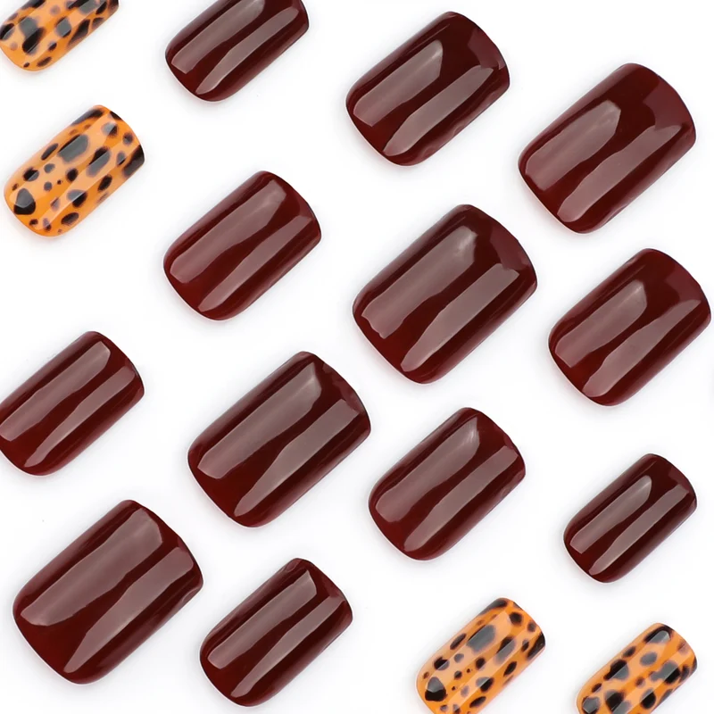 Artful nail art with animal leopard design Stornfield