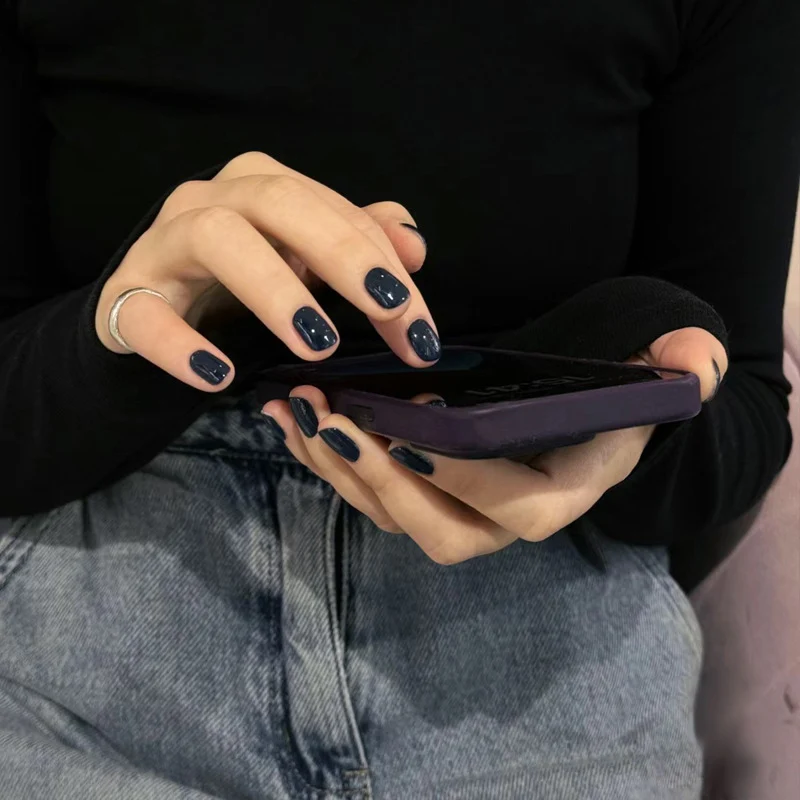 Ombre Press-On Nails with Glossy Finish Stornfield