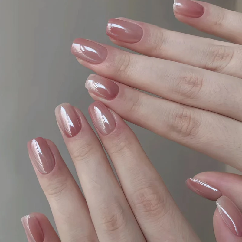 Ombre Press-On Nail Set with Natural Finish Stornfield