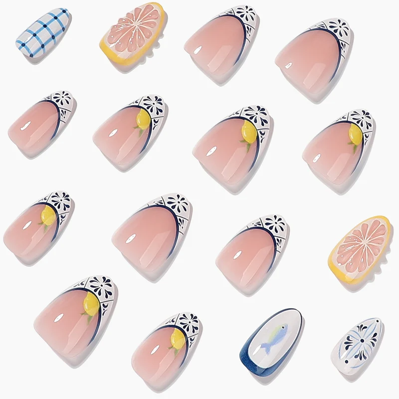 Artful nail art with maritime patterns and fresh motifs Stornfield
