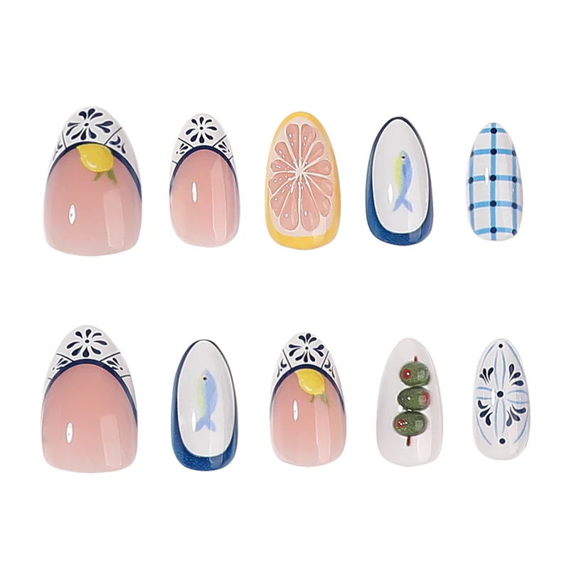 Artful nail art with maritime patterns and fresh motifs Stornfield