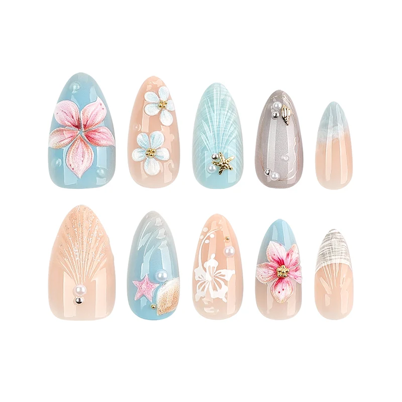 Artful nail art with maritime motifs Stornfield