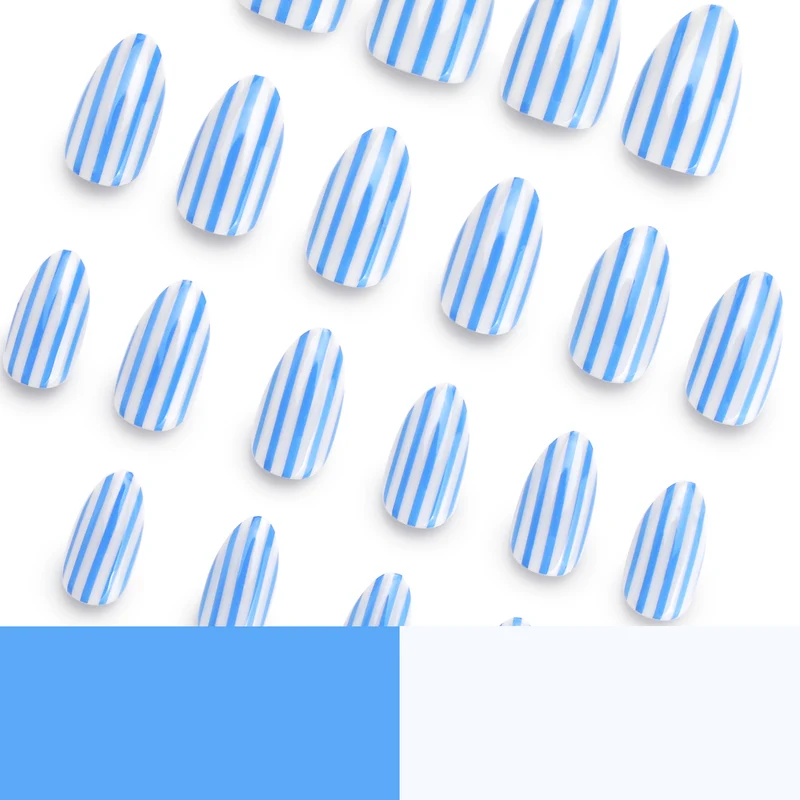 Artful nail art with maritime striped pattern Stornfield