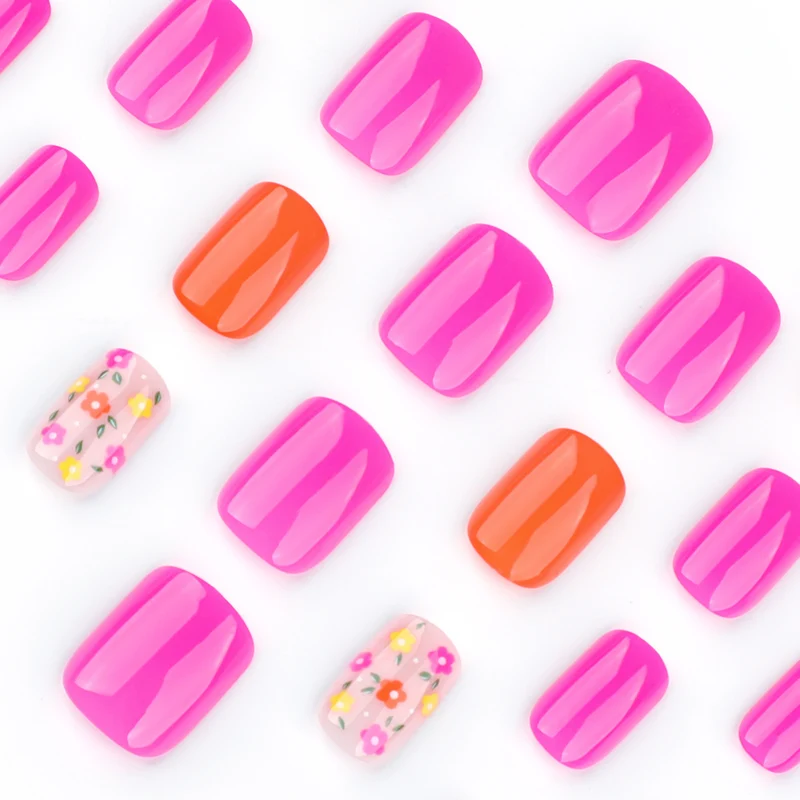 Artful Nail Art with Lively Floral Accents Stornfield