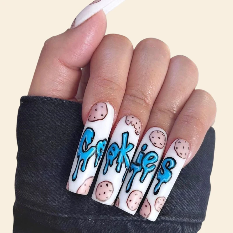 Artful Nail Art with Cookie Motif Stornfield