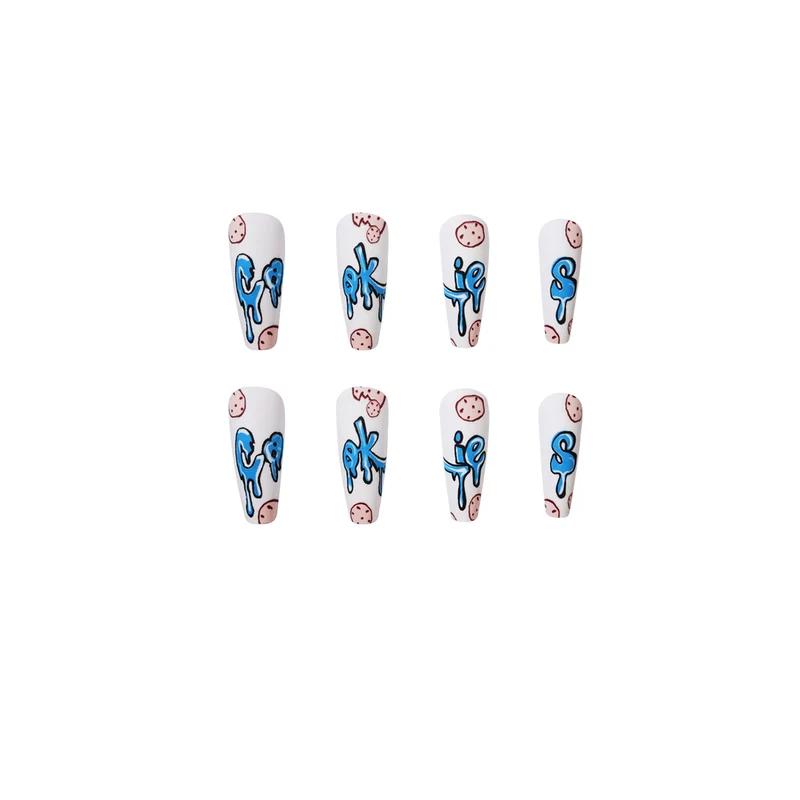 Artful Nail Art with Cookie Motif Stornfield