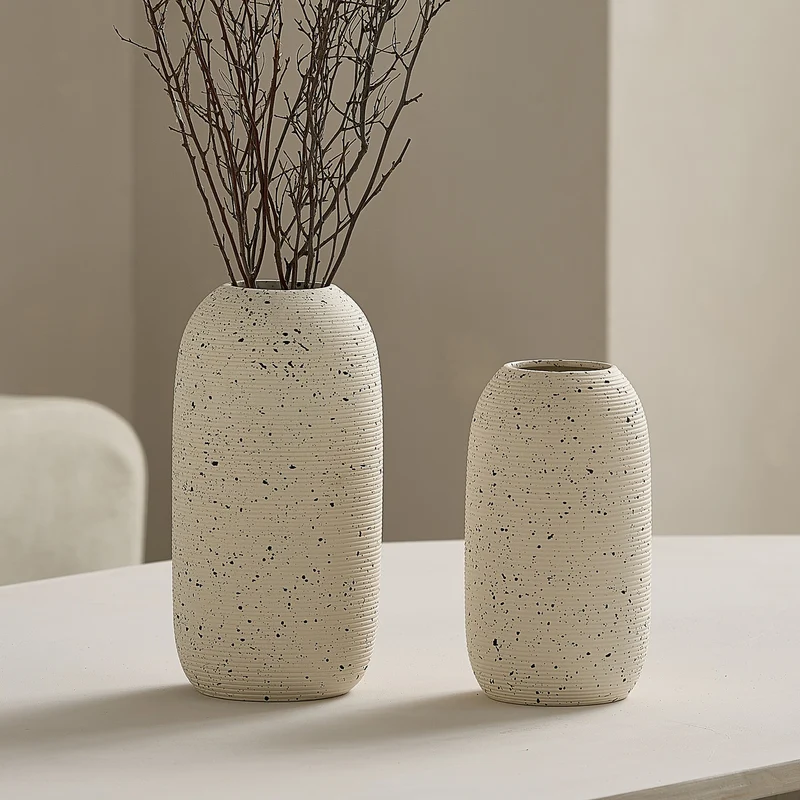 Elegante und Kunstvolle Keramikvase Karnz