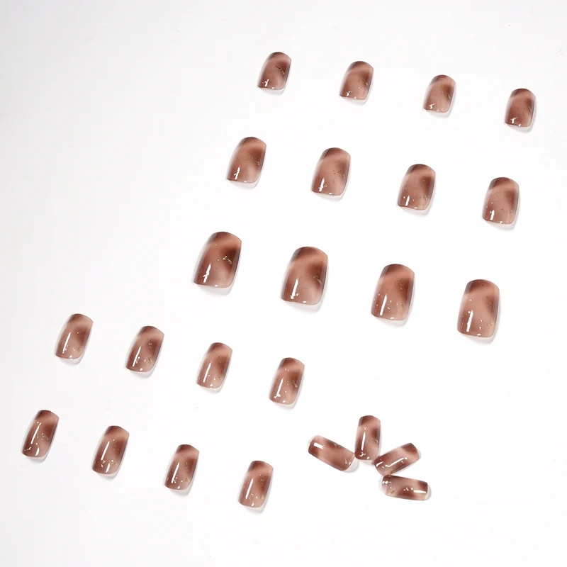 Artful nail art with ombre effect and glitter Stornfield
