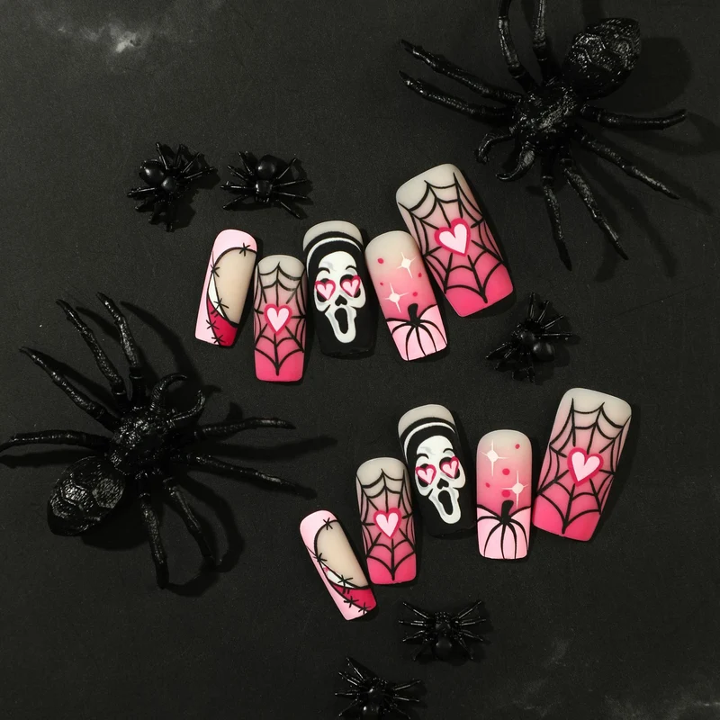 Artful Nail Art with Halloween Motif Stornfield
