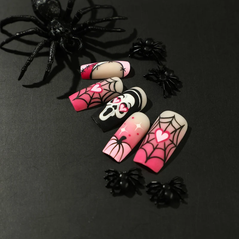Artful Nail Art with Halloween Motif Stornfield