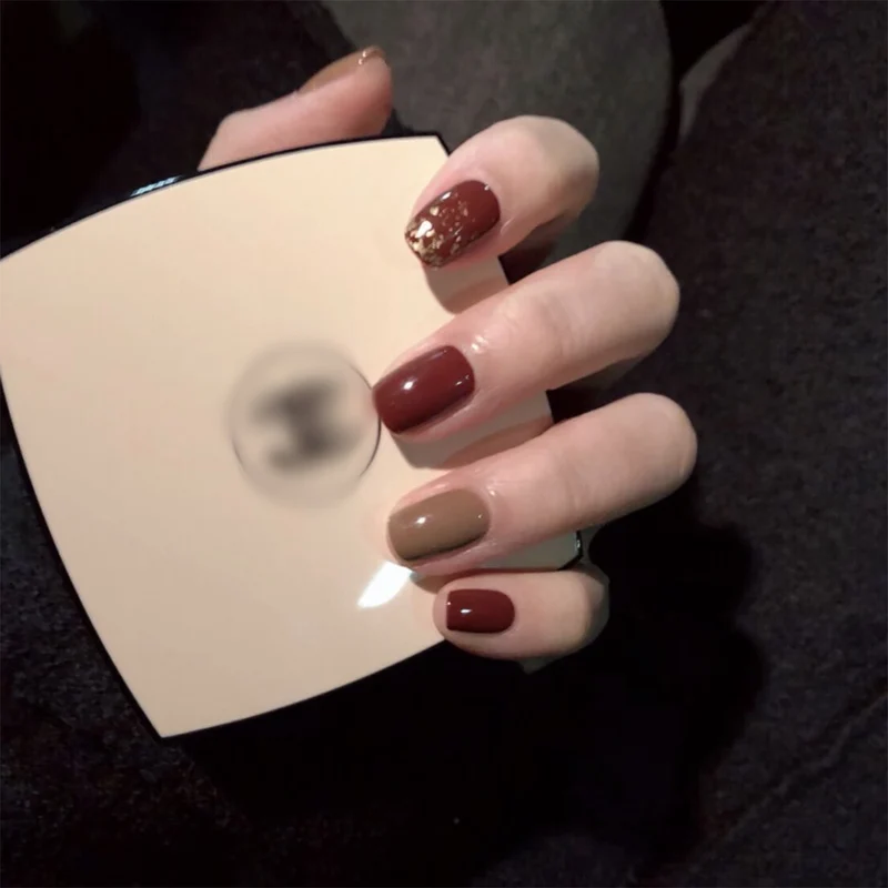 Artful Nail Art with Glitter Accents Stornfield