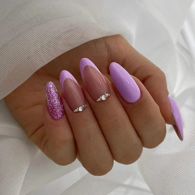 Artful Nail Art with Glitter and Ombre Effects Stornfield