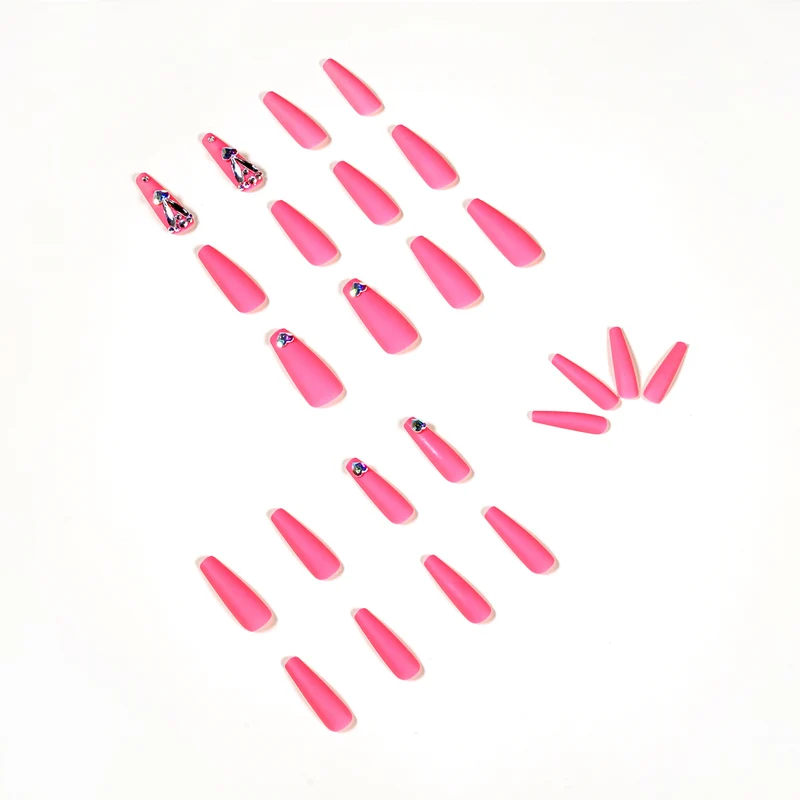 Artful nail art with glitter and heart accents Stornfield