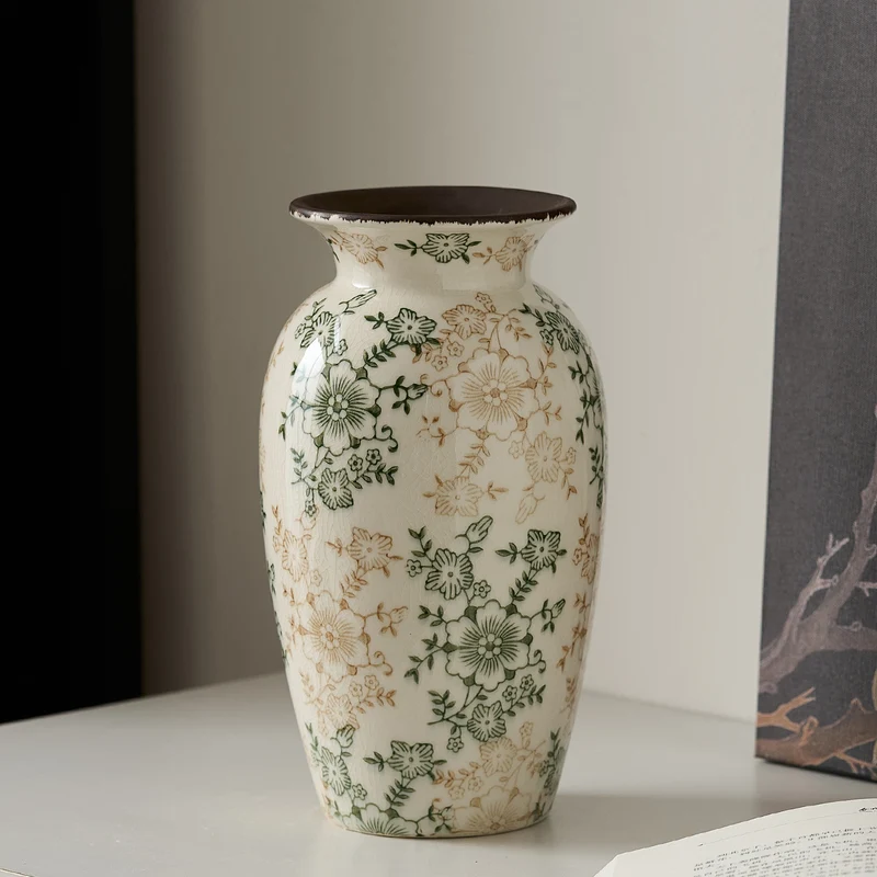 Dekorative Porzellanvase mit floralem Design Karnz