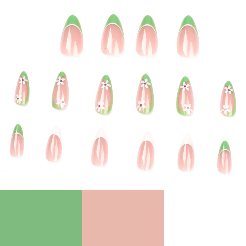 Artistic Nail Art with Floral Details Stornfield