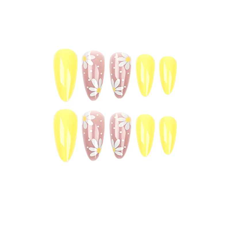 Artful Nail Art with Floral Accents Stornfield
