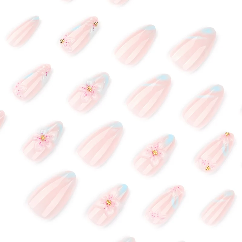 Artful Nail Art with Floral Accents Stornfield