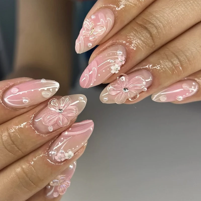 Artful nail art with floral 3D elements Stornfield