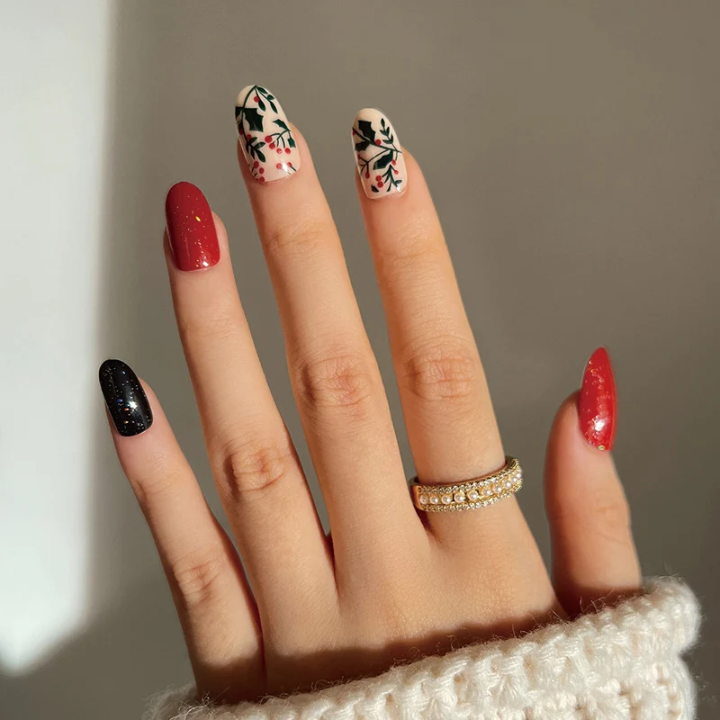 Artful nail art with floral 3D design Stornfield
