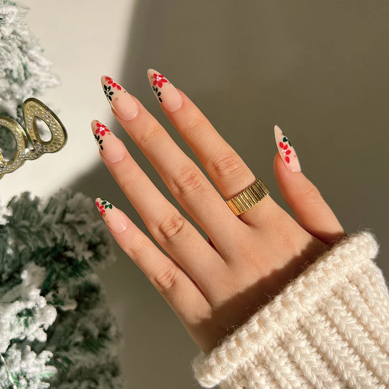 Artful nail art with floral 3D design Stornfield