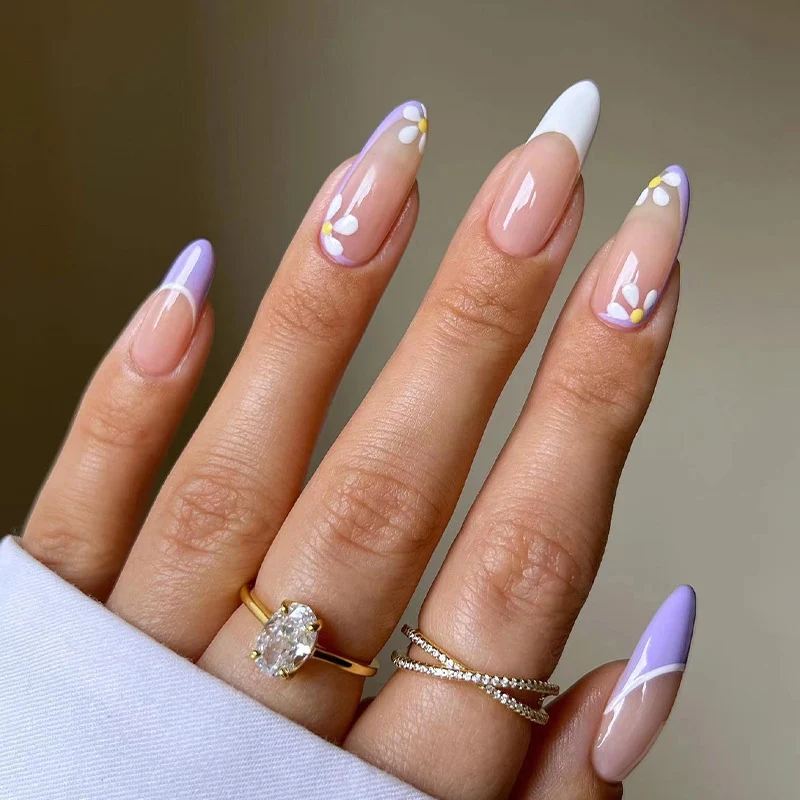 Artistic Nail Art with Floral Design Stornfield