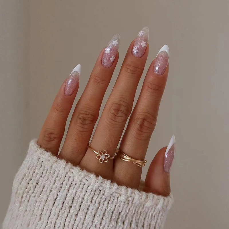 Artful Nail Art in Modern Ombre Design Stornfield