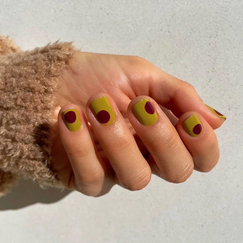 Artistic Nail Art in Modern Minimalism Stornfield