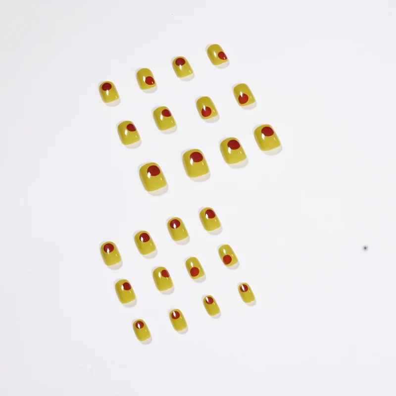 Artistic Nail Art in Modern Minimalism Stornfield
