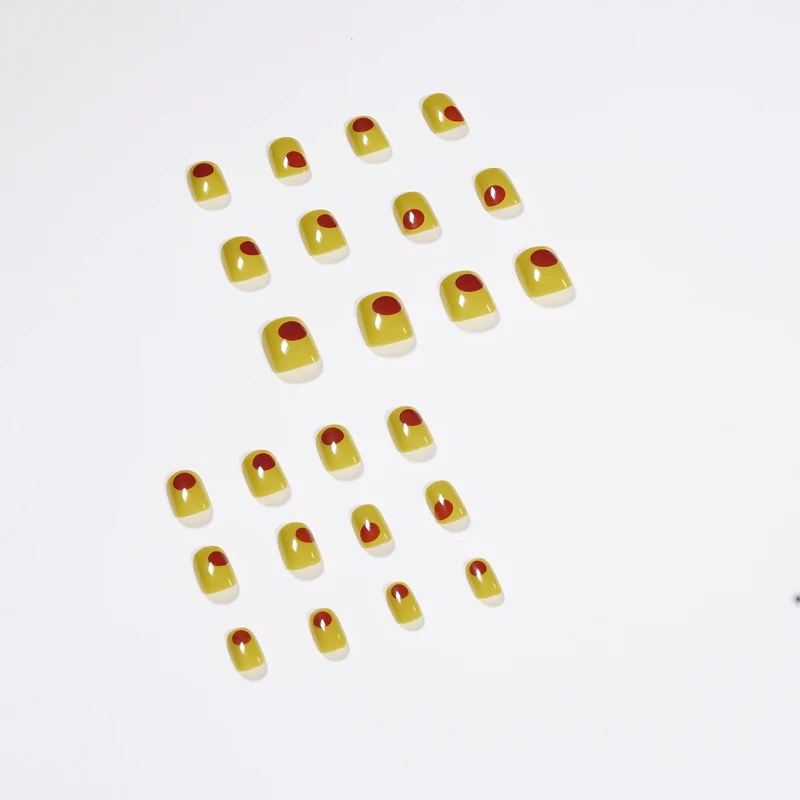 Artistic Nail Art in Modern Minimalism Stornfield