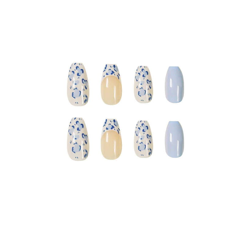 Artful nail art in modern leopard design Stornfield