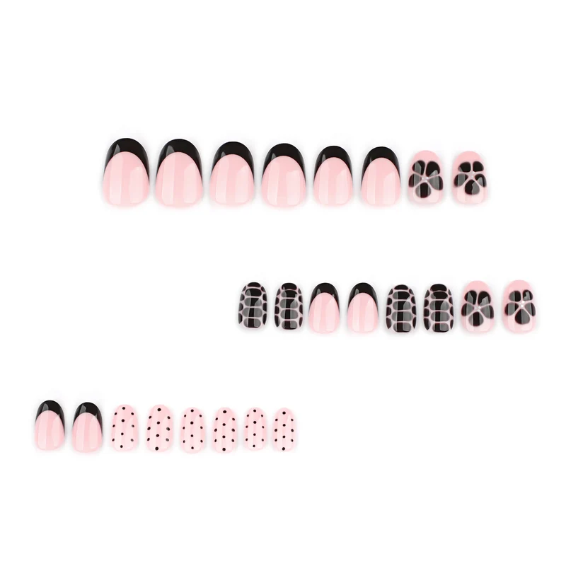 Artistic Nail Art in Creative Design Stornfield