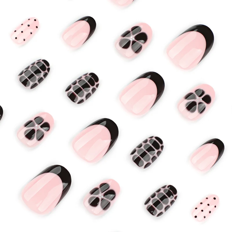 Artistic Nail Art in Creative Design Stornfield