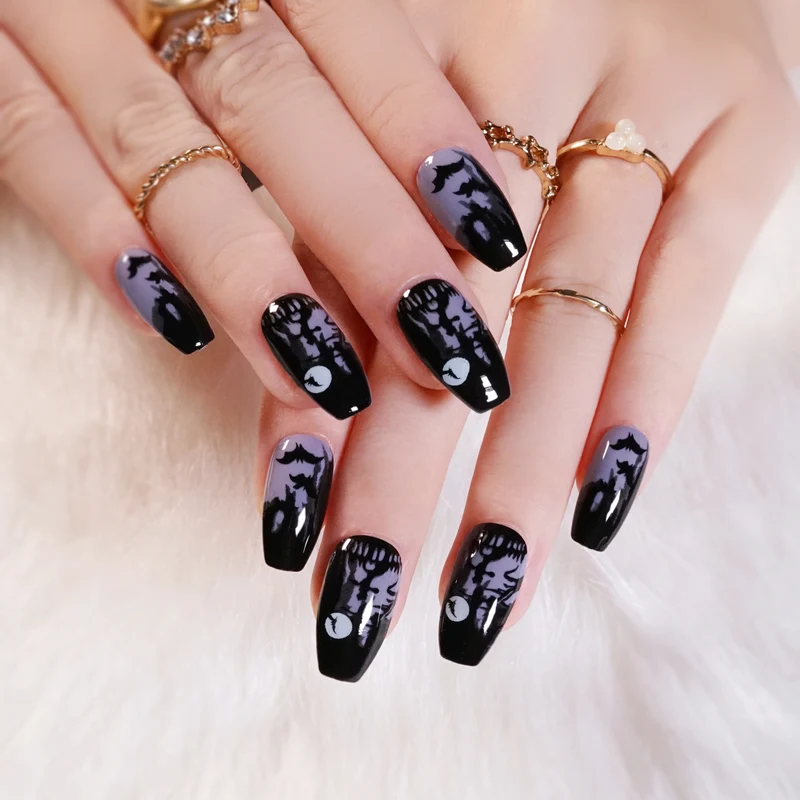 Artful Nail Art in Halloween Design Stornfield
