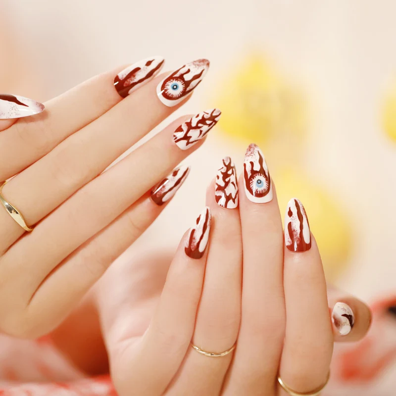 Artful Nail Art in Halloween Design Stornfield