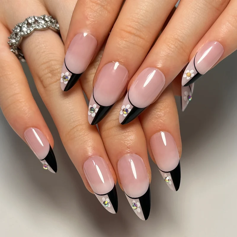 Artful nail art in elegant stiletto design Stornfield